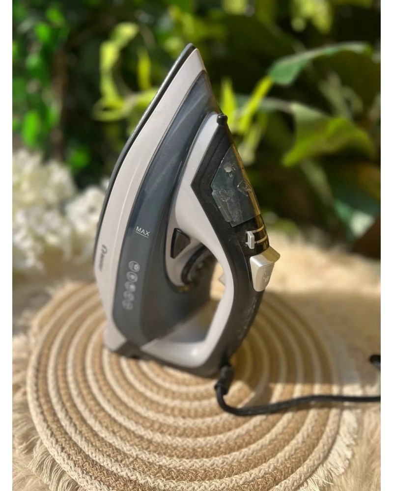 مكواة بخار احترافية EE-Bester EE-5203 بقوة 2200 واط - تحكم متغير بالبخار ورشاش ماء