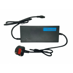 شاحن سكوتر مزود بمروحه 48 فولت مدخل صغير